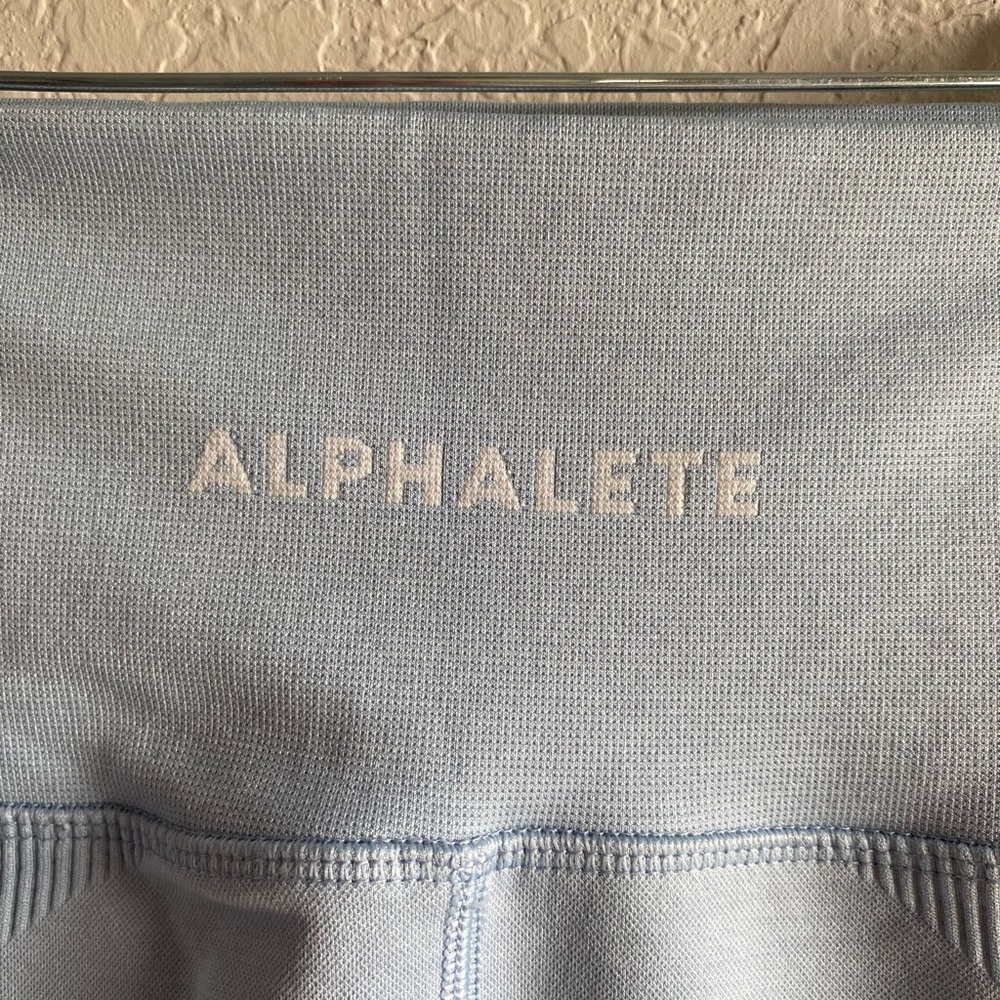 Alphalete Halo Leggings in Baby Blue ~ Size Small - Picture 8 of 9